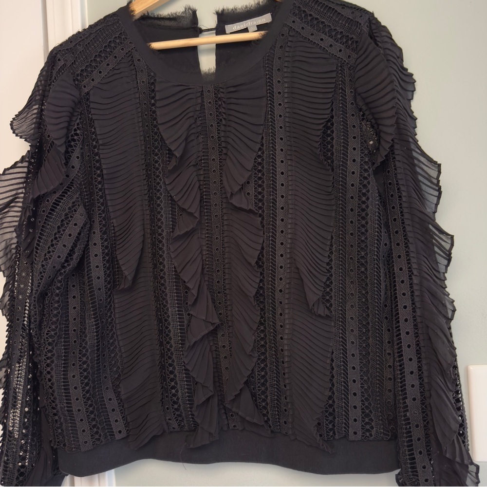 Anthropologie Daniel Rainn Black Lace Pleated Ruffle Blouse Size L - Picture 8 of 12